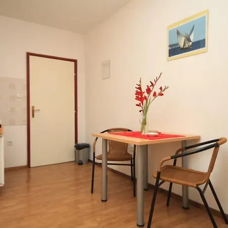 Διαμέρισμα Studio Komiza 8911a