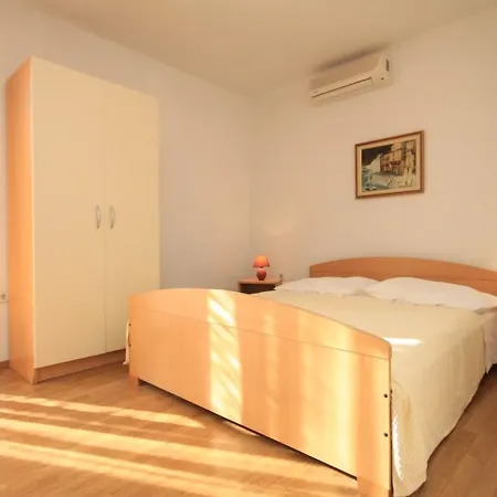 Διαμέρισμα Studio Komiza 8911a *